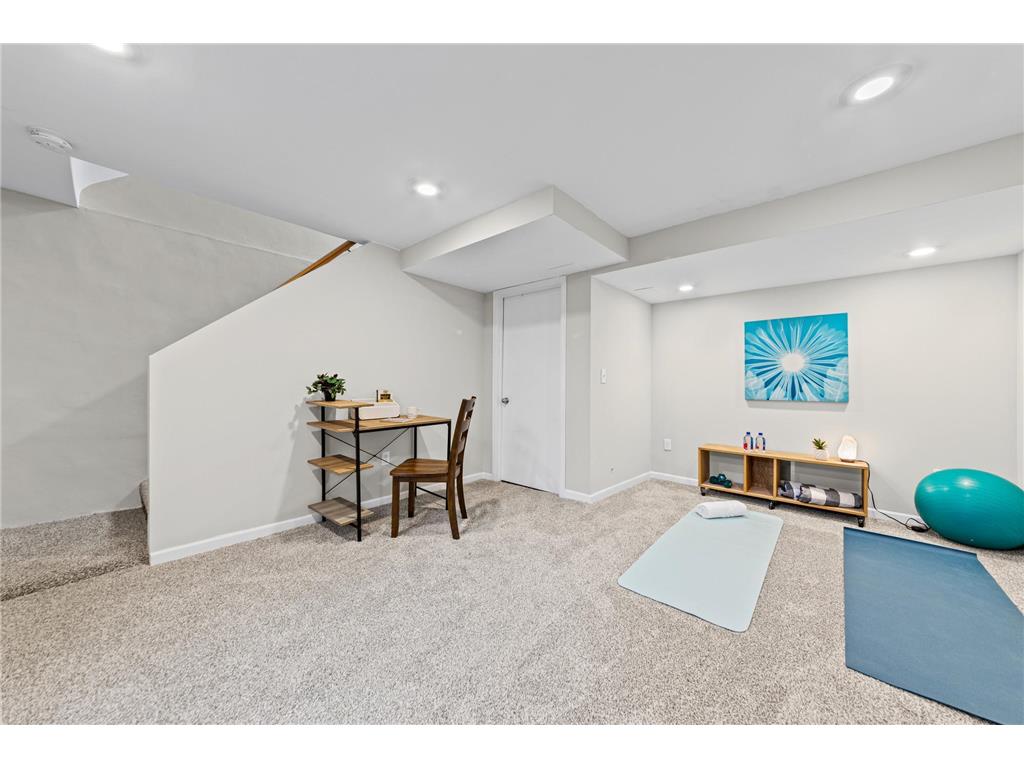 996 Cleveland Avenue S Saint Paul MN 55116 7037070 image24