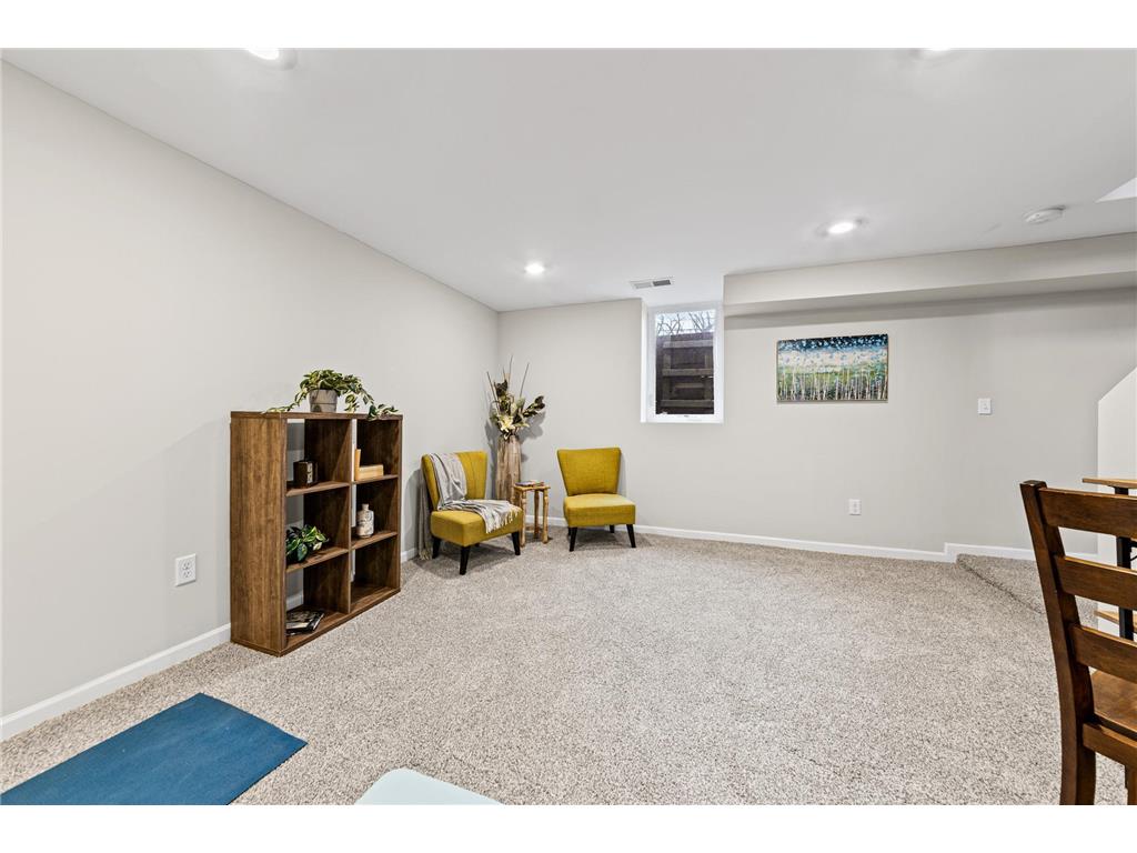996 Cleveland Avenue S Saint Paul MN 55116 7037070 image26