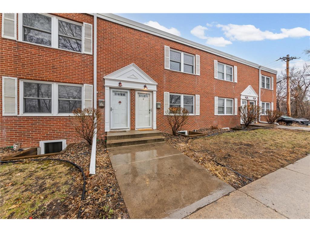 996 Cleveland Avenue S Saint Paul MN 55116 7037070 image6