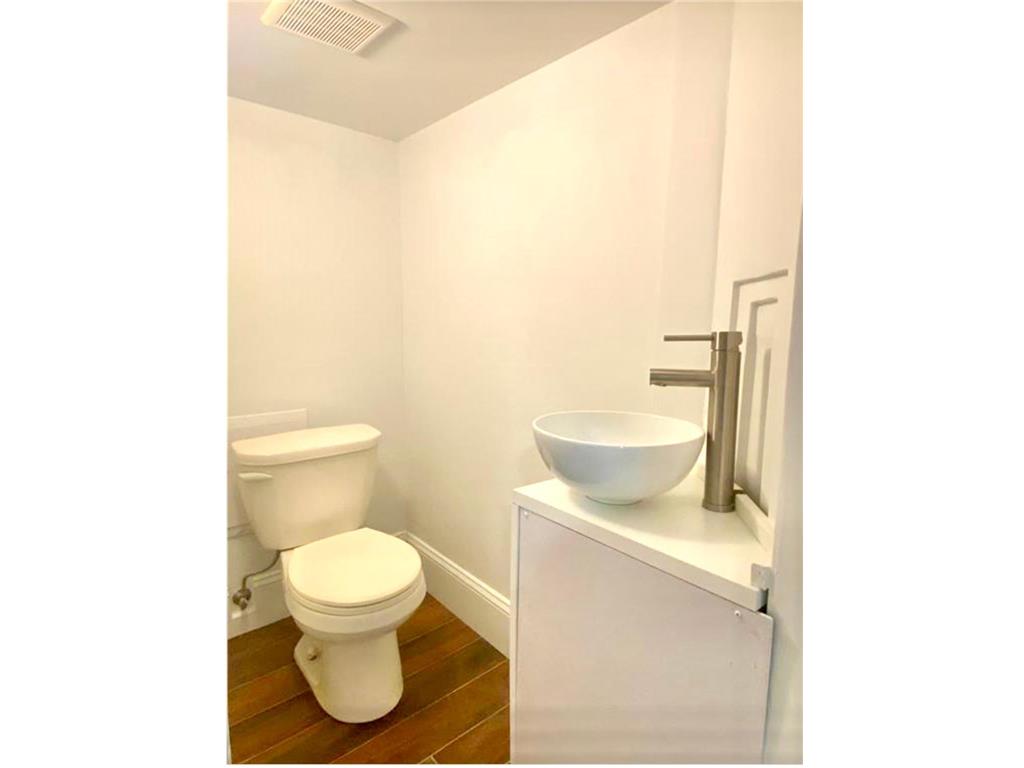 996 Front Avenue Saint Paul MN 55103 6809576 image12