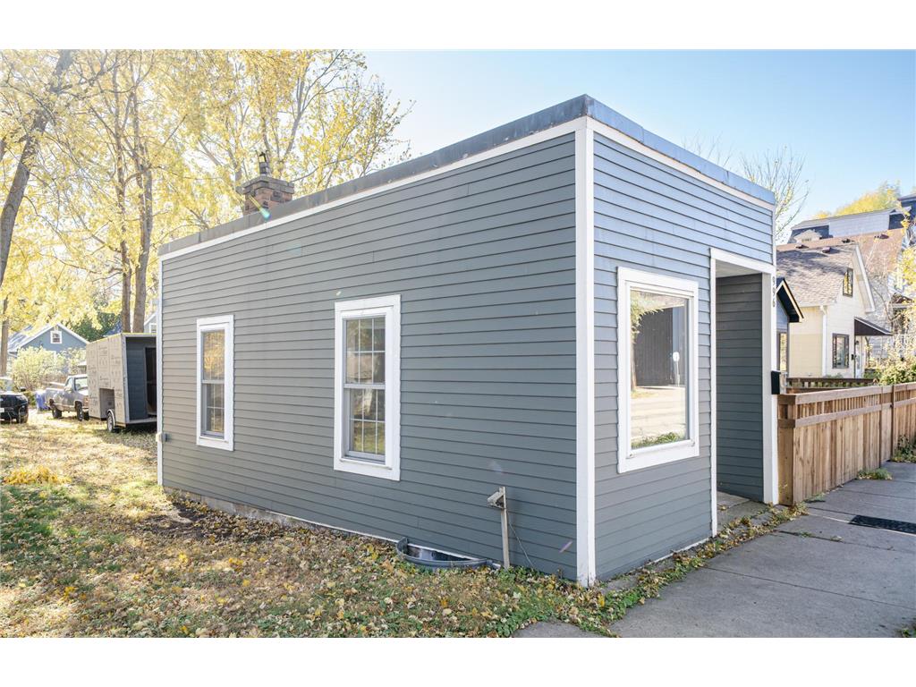 996 Front Avenue Saint Paul MN 55103 6809576 image19