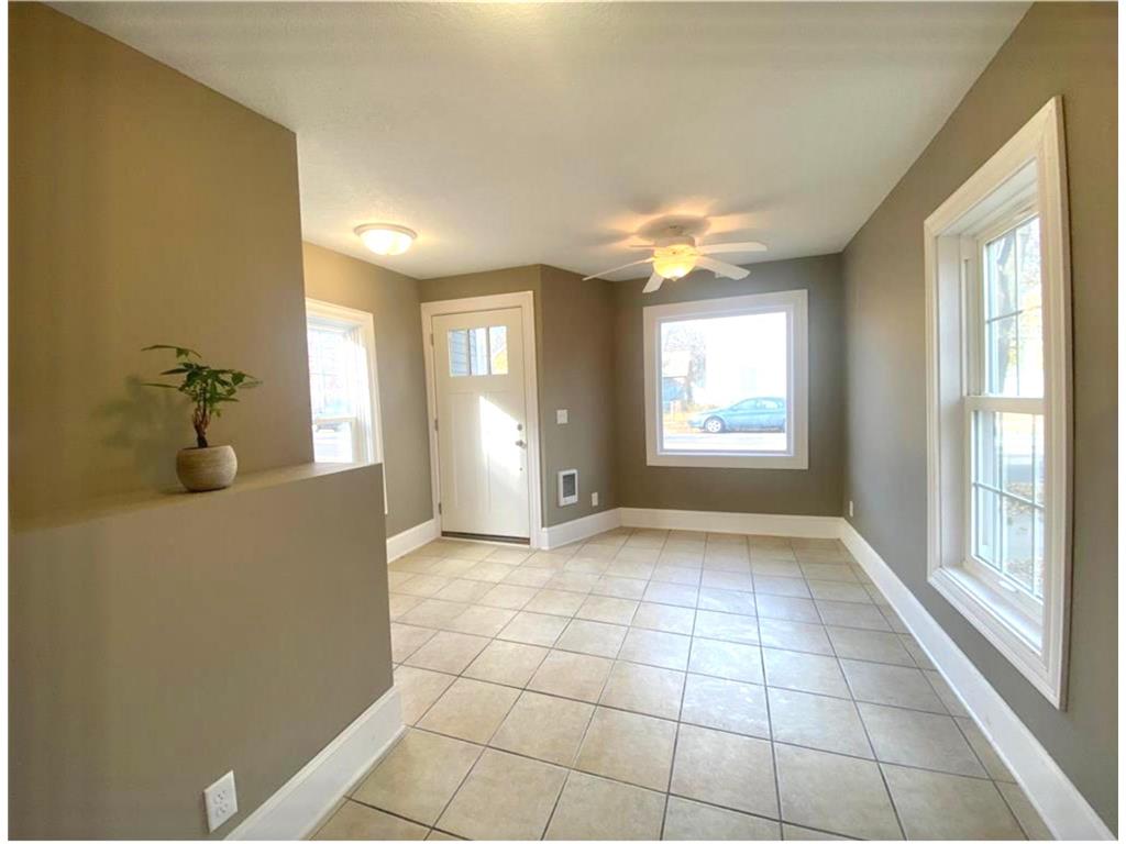 996 Front Avenue Saint Paul MN 55103 6809576 image7