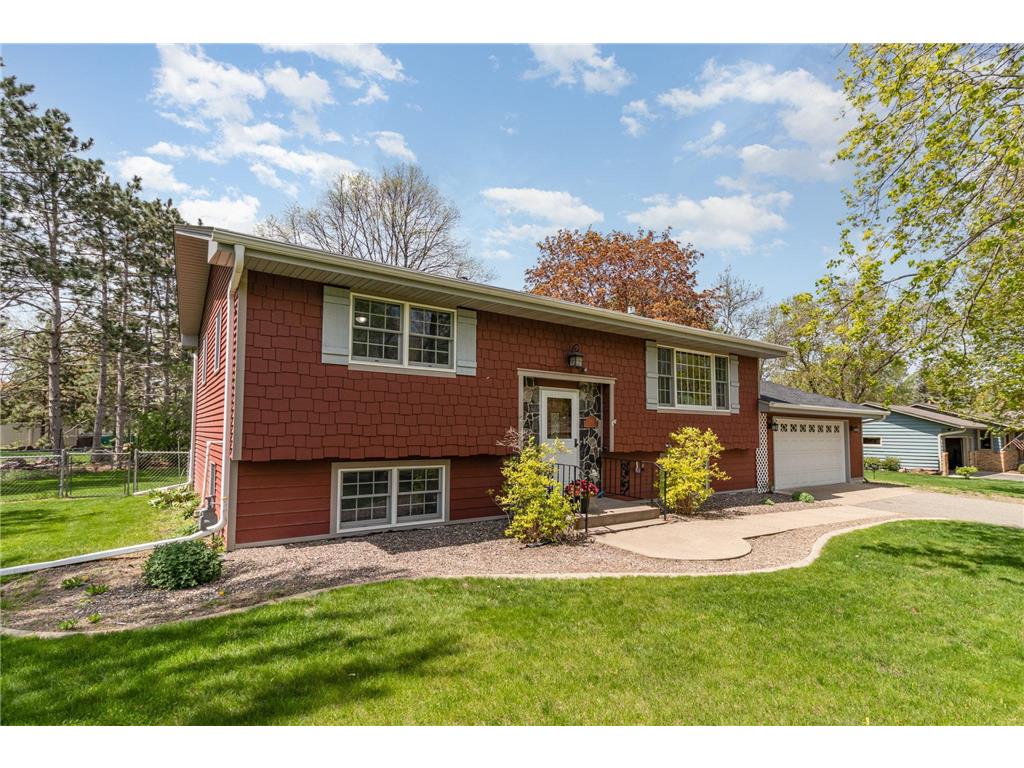 9963 Nathan Lane N Maple Grove MN 55369 6528171 image1
