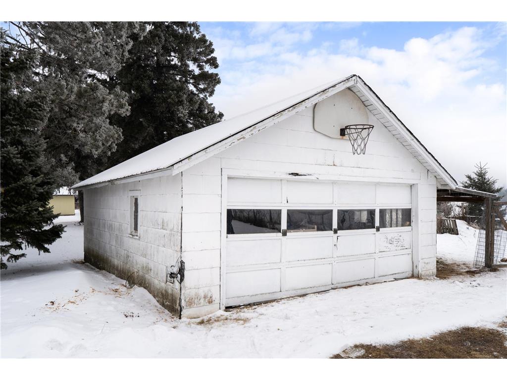 9964 Highway 133 Meadowlands MN 55765 7006062 image40