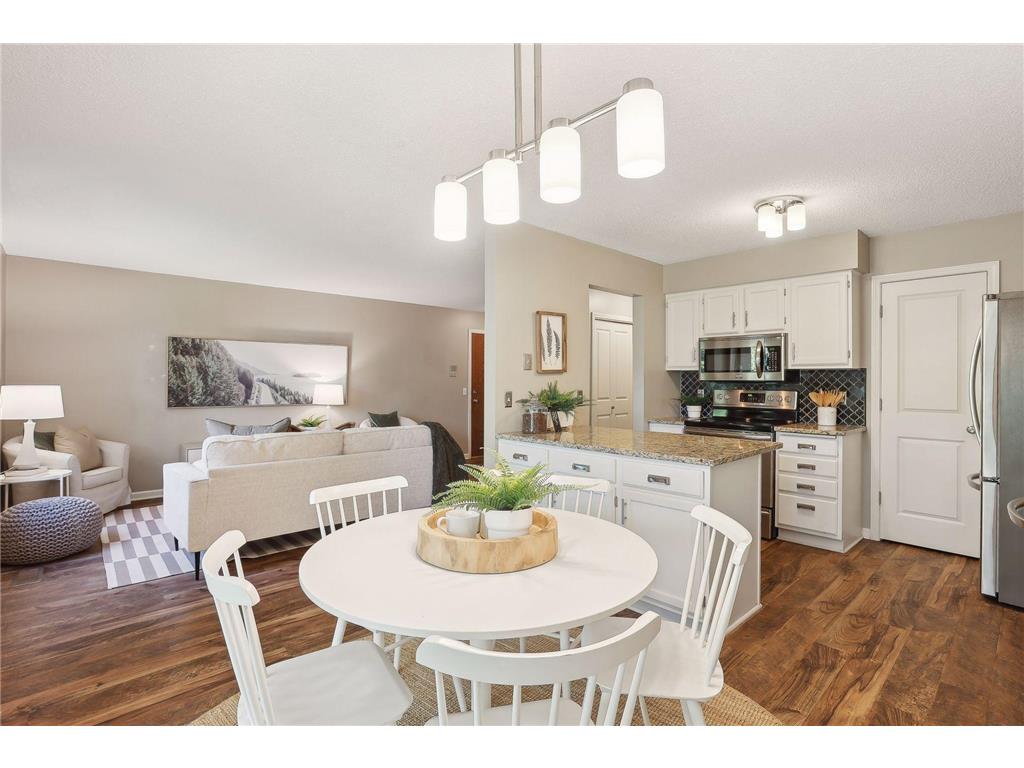 997 Heritage Court E Vadnais Heights MN 55127 6615469 image1