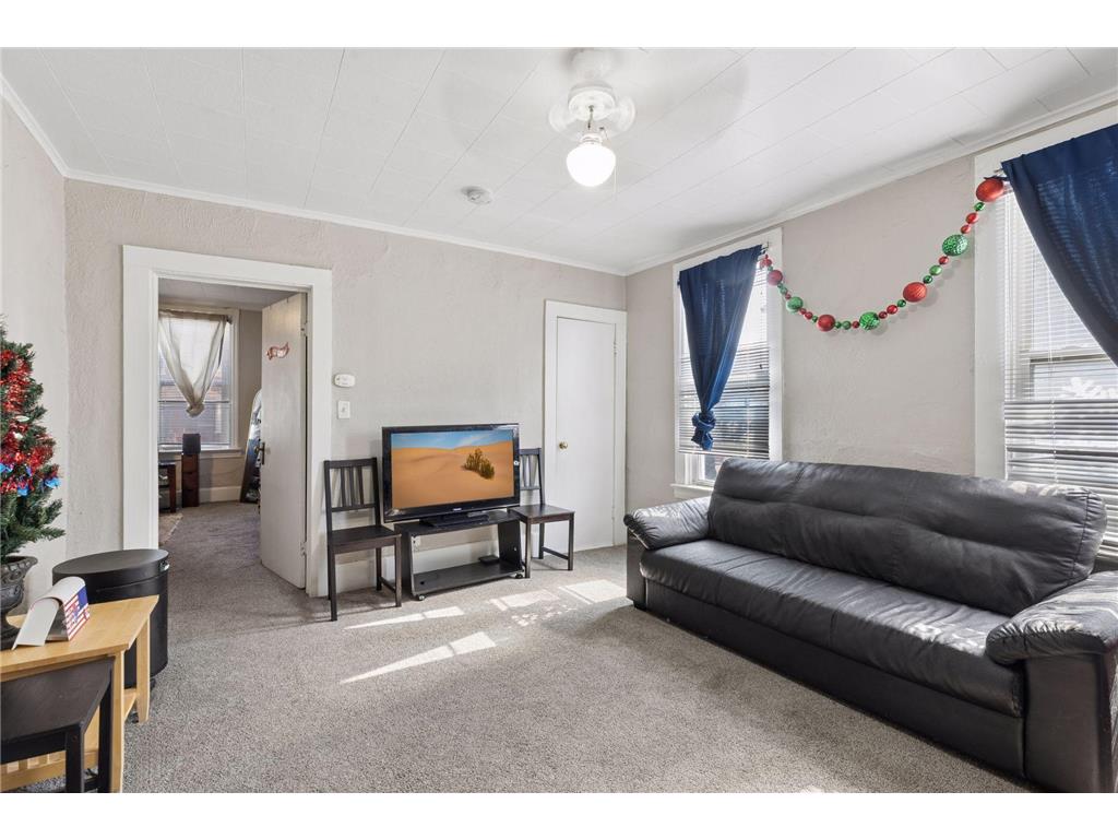 997 Marion Street Saint Paul MN 55117 7076770 image32