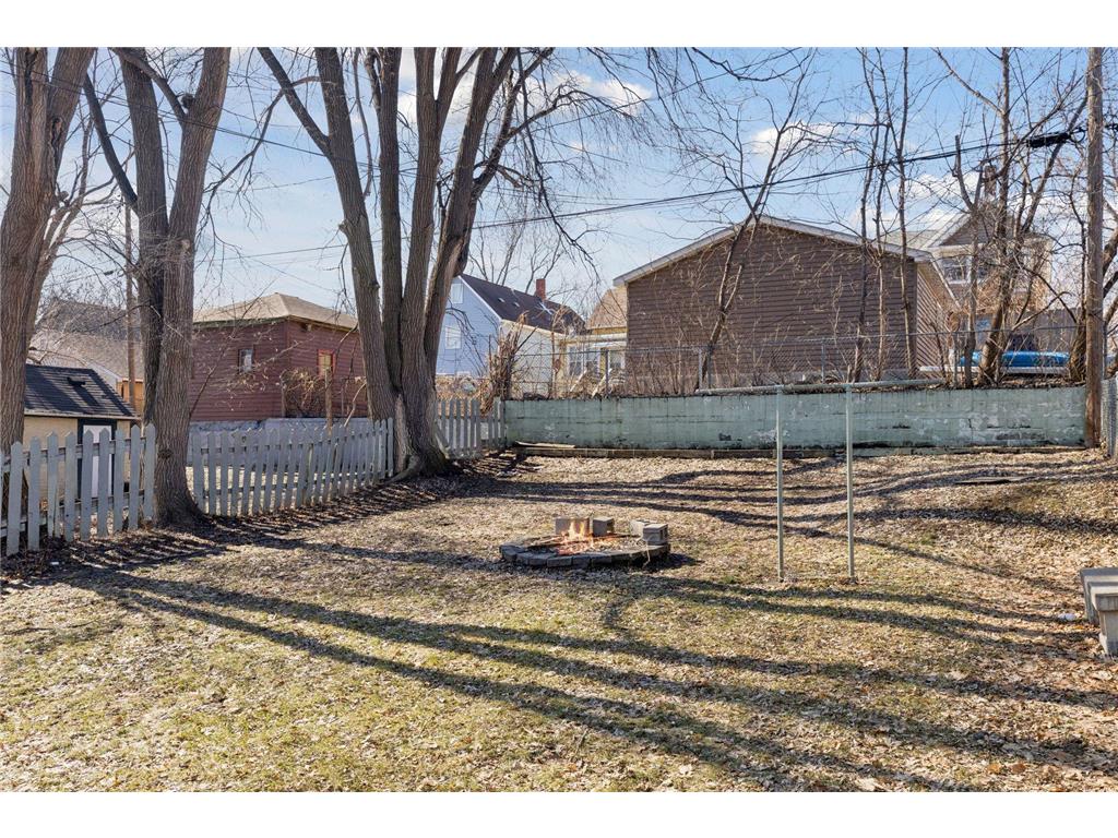 997 Marion Street Saint Paul MN 55117 7076770 image43