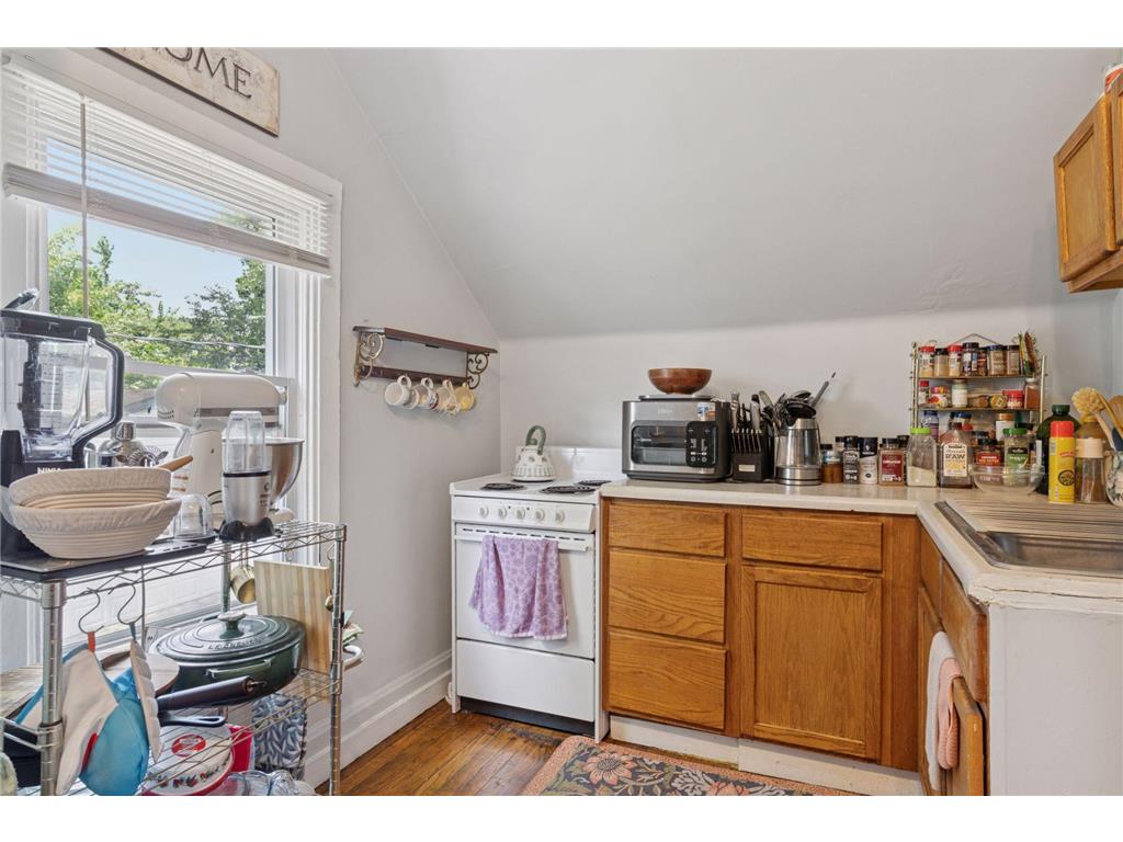 997 Marion Street Saint Paul MN 55117 7076770 image8