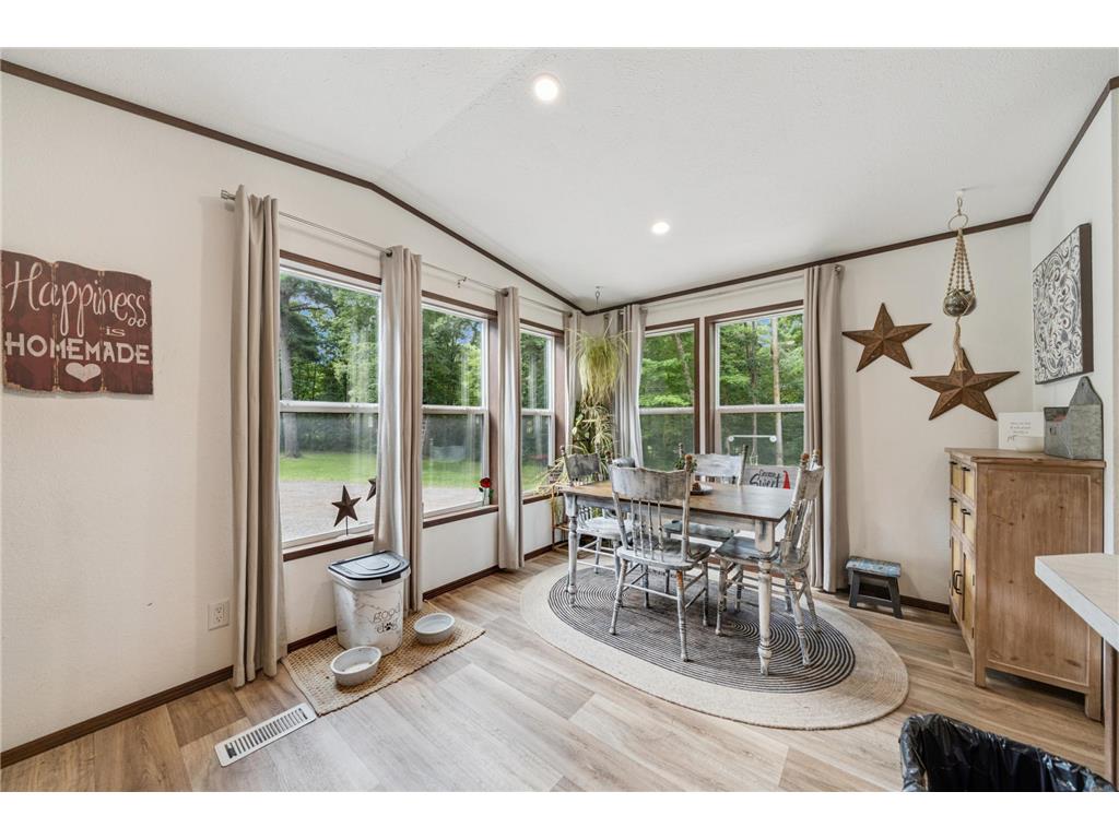 998 140th Avenue Apple River Twp WI 54001 6770669 image10