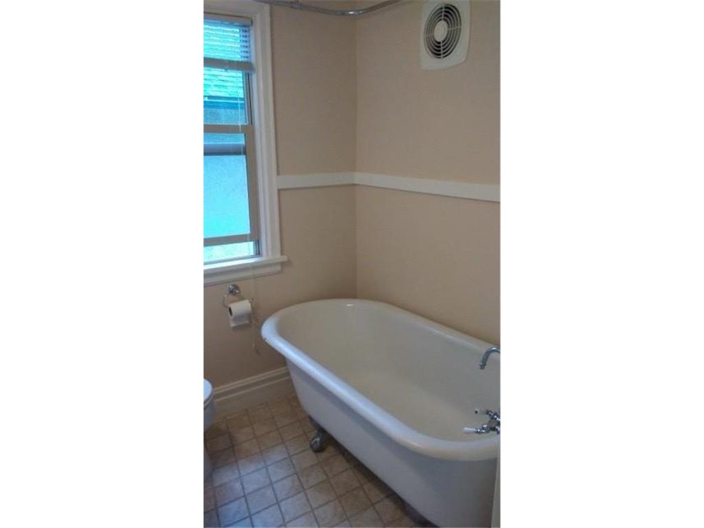 998 Jameson Street Saint Paul MN 55103 7062289 image25