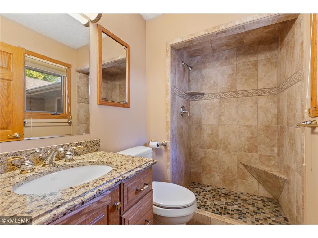 998 Kohlman Court Maplewood MN 55109 - Kohlman 6797375 image32