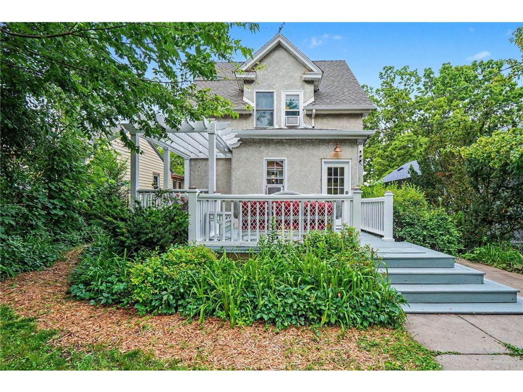 998 Minnehaha Avenue W Saint Paul MN 55104 7096850 image19