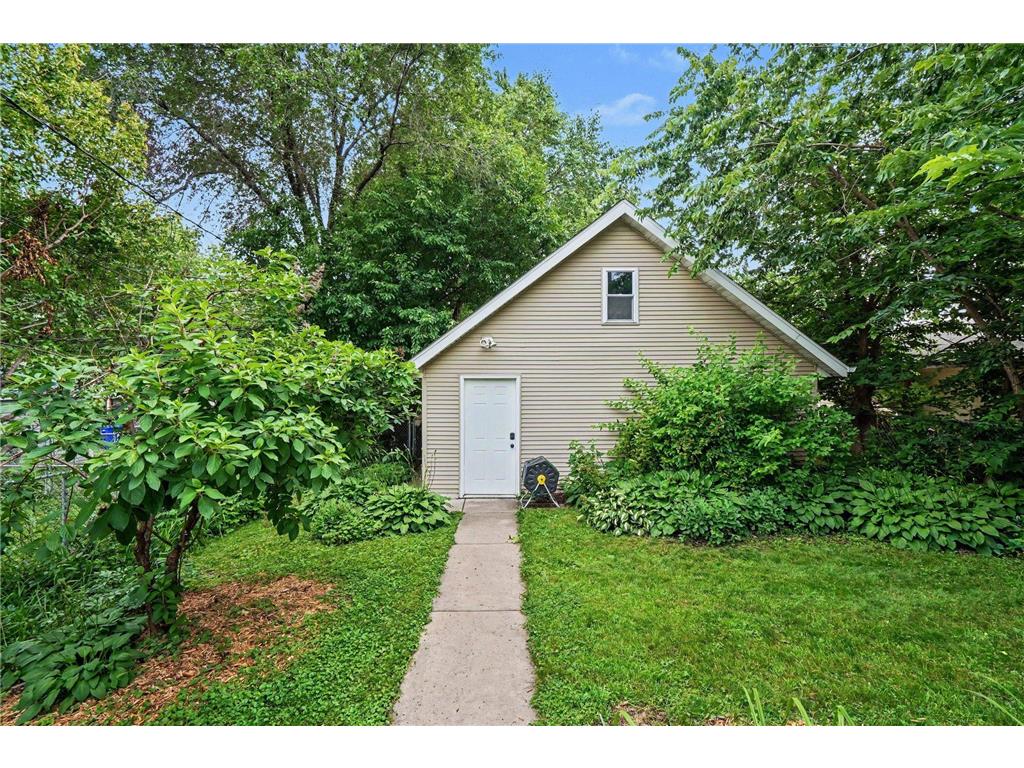 998 Minnehaha Avenue W Saint Paul MN 55104 7096850 image23