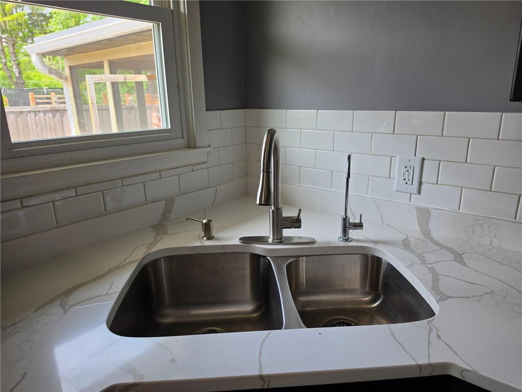 998 Overton Drive NE Fridley MN 55432 7080611 image13