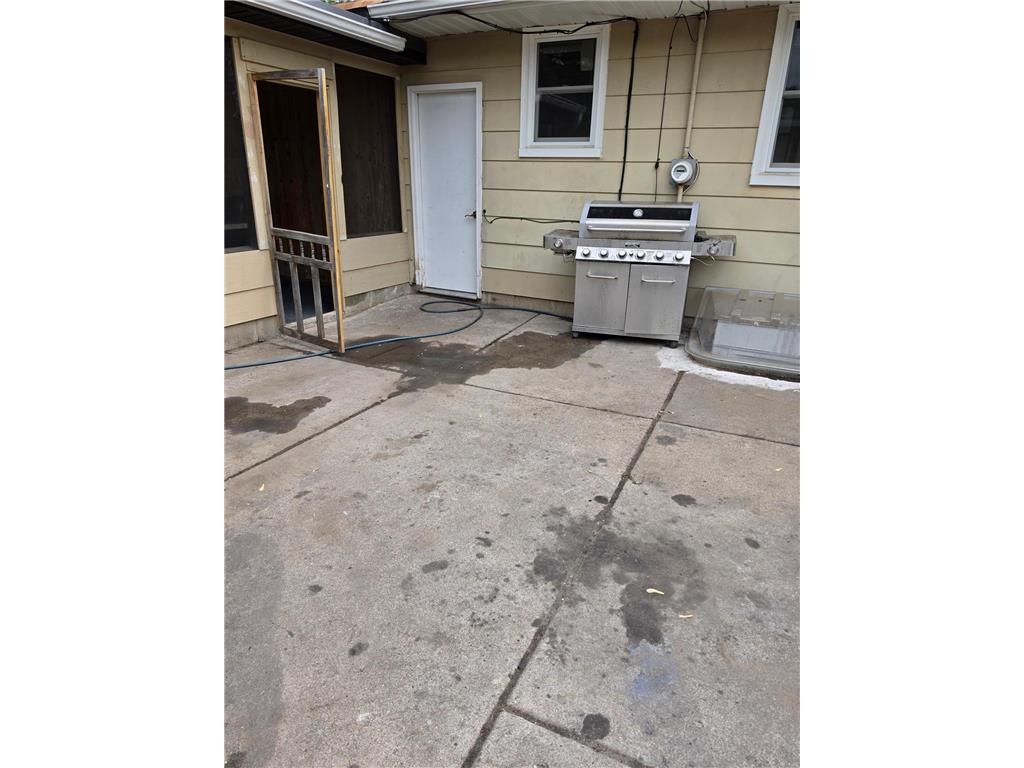 998 Overton Drive NE Fridley MN 55432 7080611 image3