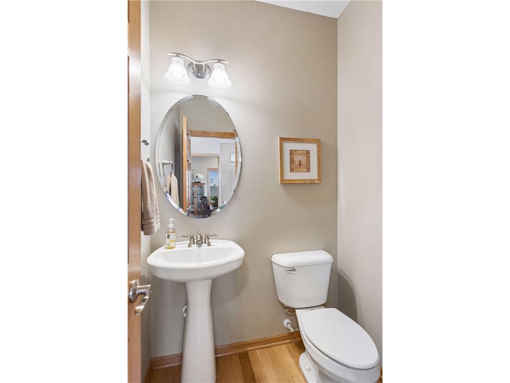 9980 Indigo Drive Eden Prairie MN 55347 7048003 image14