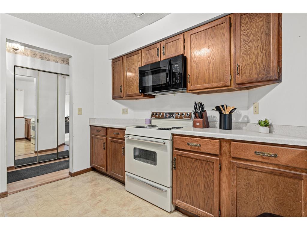 999 41st Avenue NE #120NE Columbia Heights MN 55421 6730610 image1