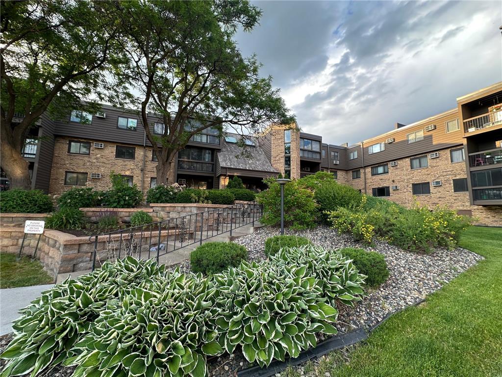 999 41st Avenue NE #212 Columbia Heights MN 55421 7088375 image3