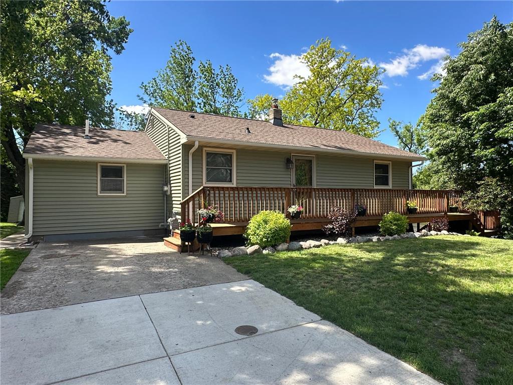 999 Ash Street Dawson MN 56232 - Lac qui Parle River 6549441 image1