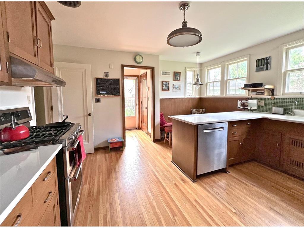 999 Nebraska Avenue W Saint Paul MN 55117 7006136 image12