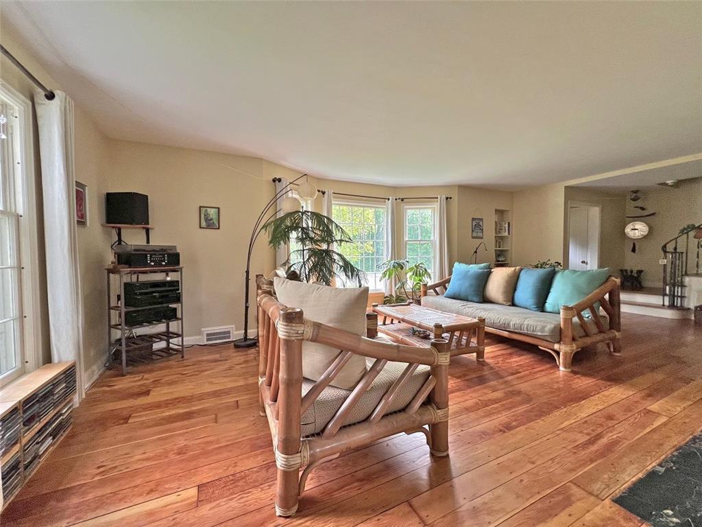 999 Nebraska Avenue W Saint Paul MN 55117 7006136 image37