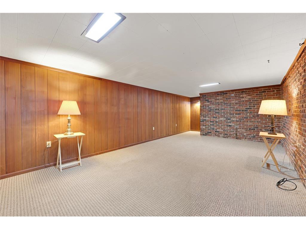 999 Overton Drive NE Fridley MN 55432 7111348 image24