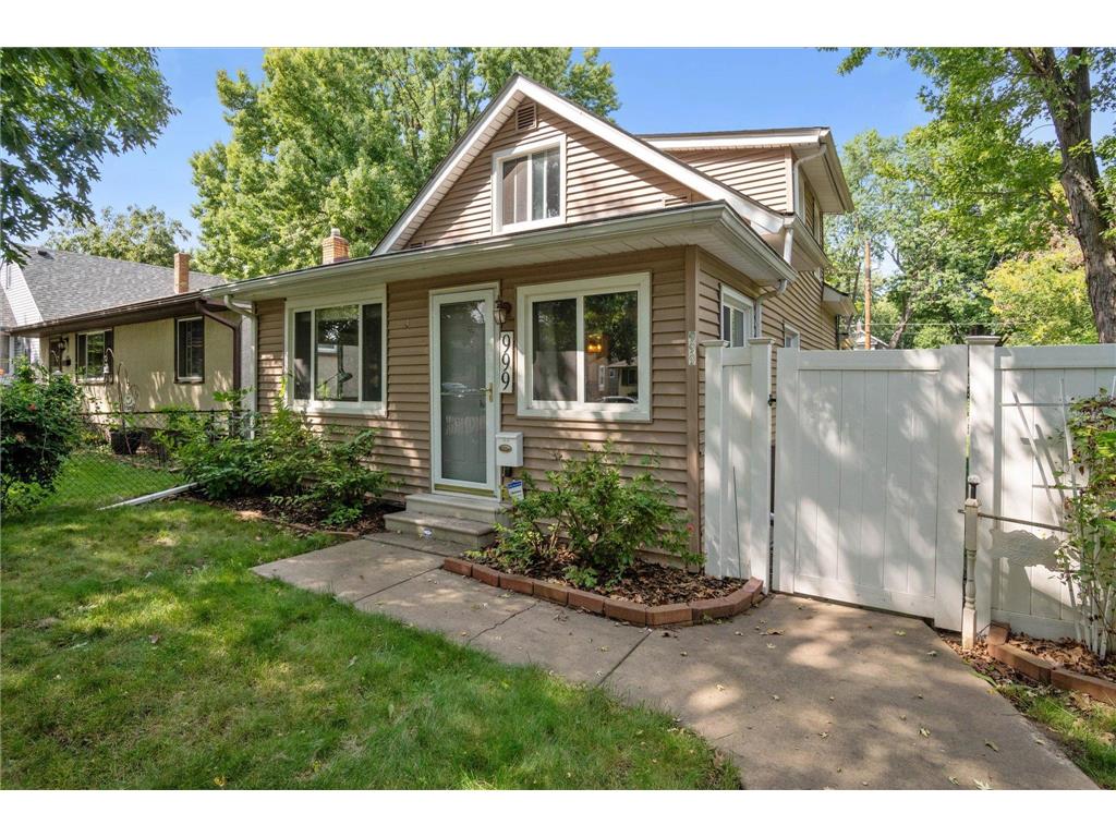 999 Topping Street Saint Paul MN 55103 6590804 image1