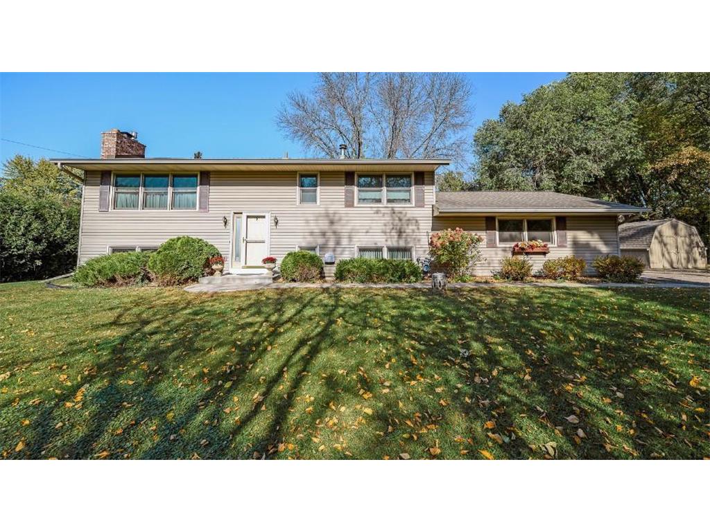 9990 N Shore Trail N Forest Lake MN 55025 6629343 image1