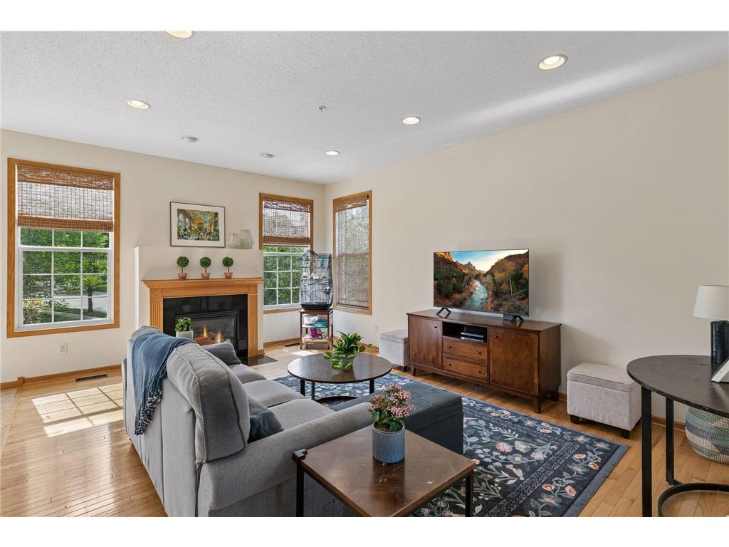 9993 Pincherry Lane Eden Prairie MN 55347 7093490 image10