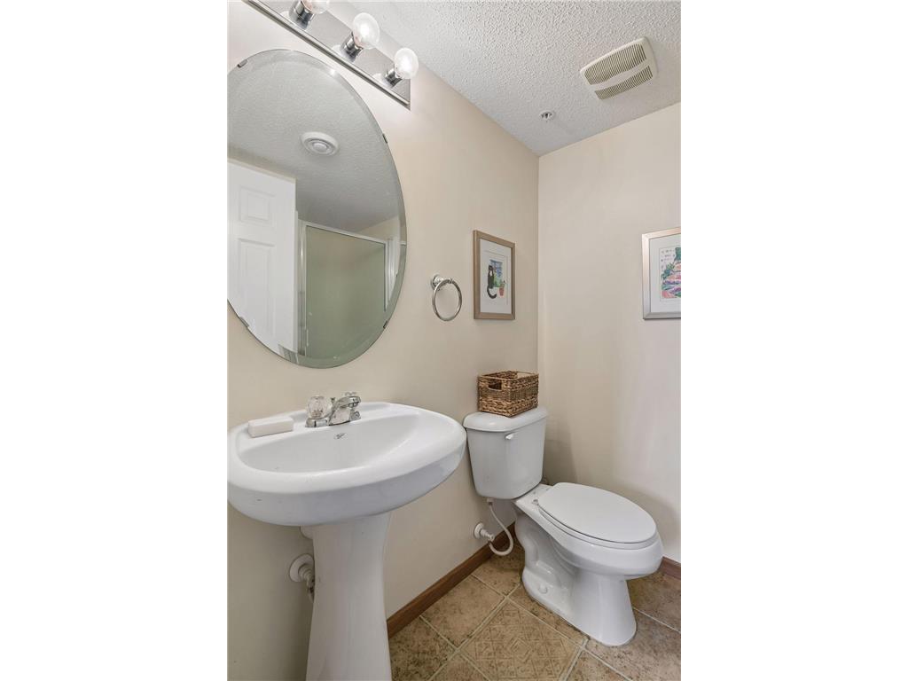 9993 Pincherry Lane Eden Prairie MN 55347 7093490 image32