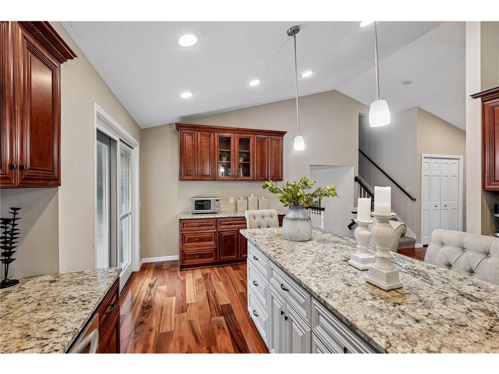 9994 Dunberry Circle Eden Prairie MN 55347 7081067 image13