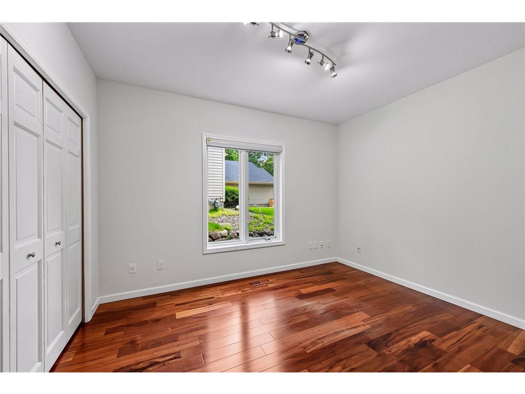 9994 Dunberry Circle Eden Prairie MN 55347 7081067 image18