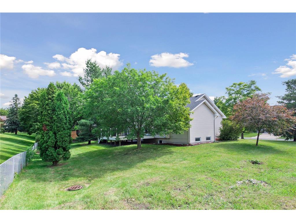 9994 Dunberry Circle Eden Prairie MN 55347 7081067 image36