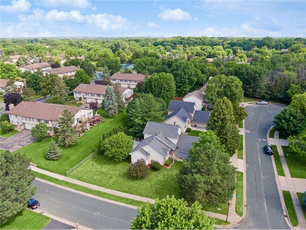 9994 Dunberry Circle Eden Prairie MN 55347 7081067 image39