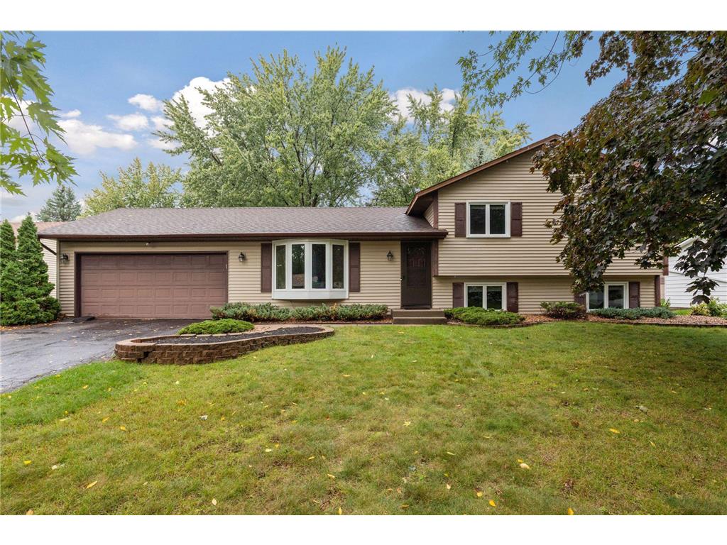 9996 108th Avenue N Maple Grove MN 55369 6439479 image1