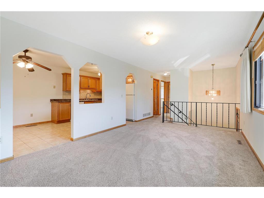 9996 Cord Street NE Circle Pines MN 55014 6650559 image1