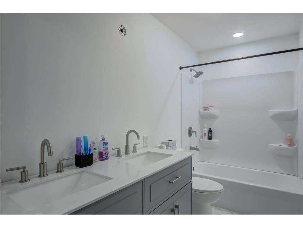 E4382 462nd Avenue Menomonie WI 54751 6811993 image32