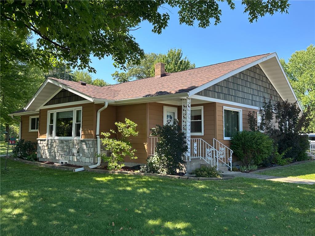 E910 Cedar Road Eau Claire WI 54701 7109350 image1
