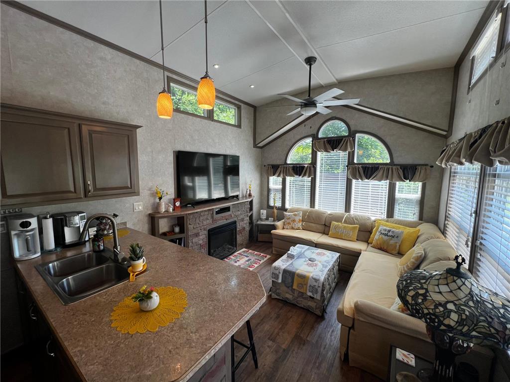 F4 Lot 32 Pathfinder Village Hinckley MN 55037 7107100 image3