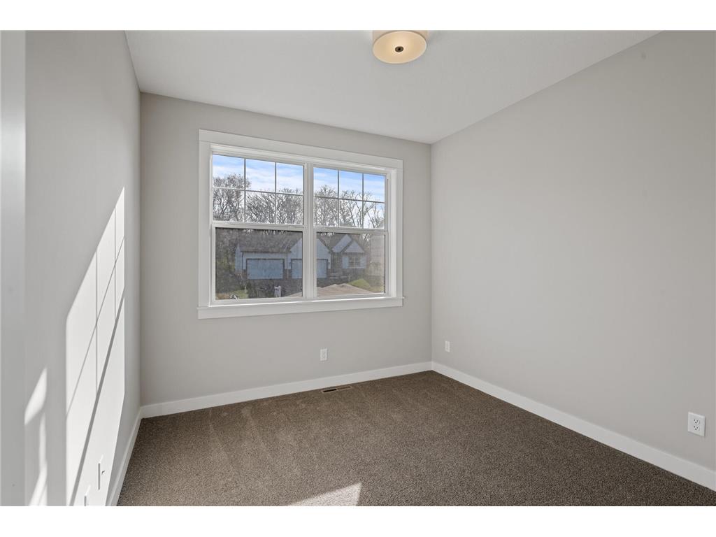 L1 B1 112th Street Zimmerman MN 55398 7016149 image31