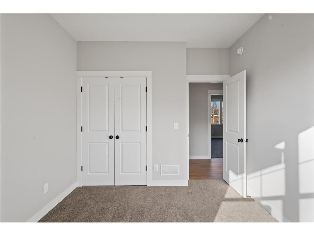 L1 B1 112th Street Zimmerman MN 55398 7016149 image32