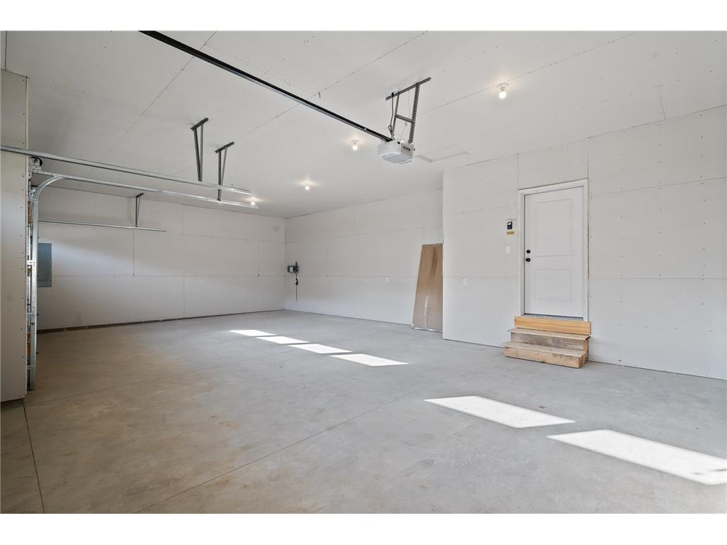 L1 B1 112th Street Zimmerman MN 55398 7016149 image37