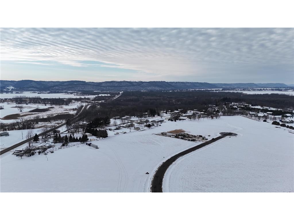 L6B1 665th Greenfield Twp MN 55981 7007117 image1