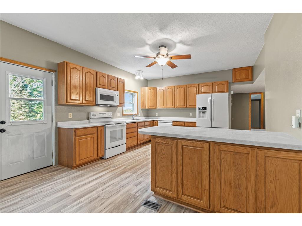 N10270 County Road M Colfax Twp WI 54730 6774460 image8