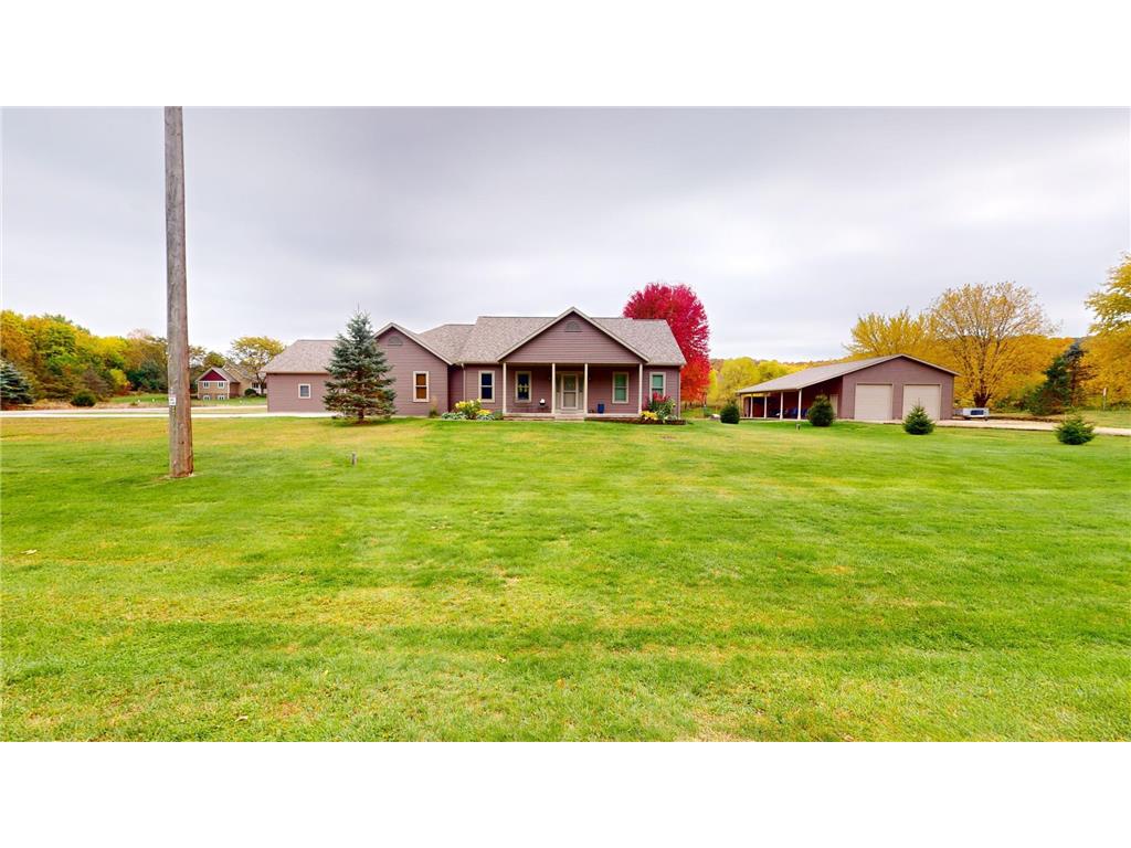 N12987 Sara Lane, Trempealeau, WI 54661 MLS 6448742 Edina Realty