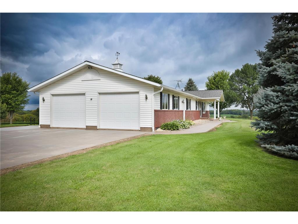 N1951 N 590th Street Hartland Twp WI 54723 6581050 image1