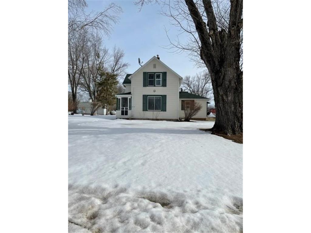 N2954 985th Street, Diamond Bluff Twp, WI, 54014 MLS 6340733 Edina