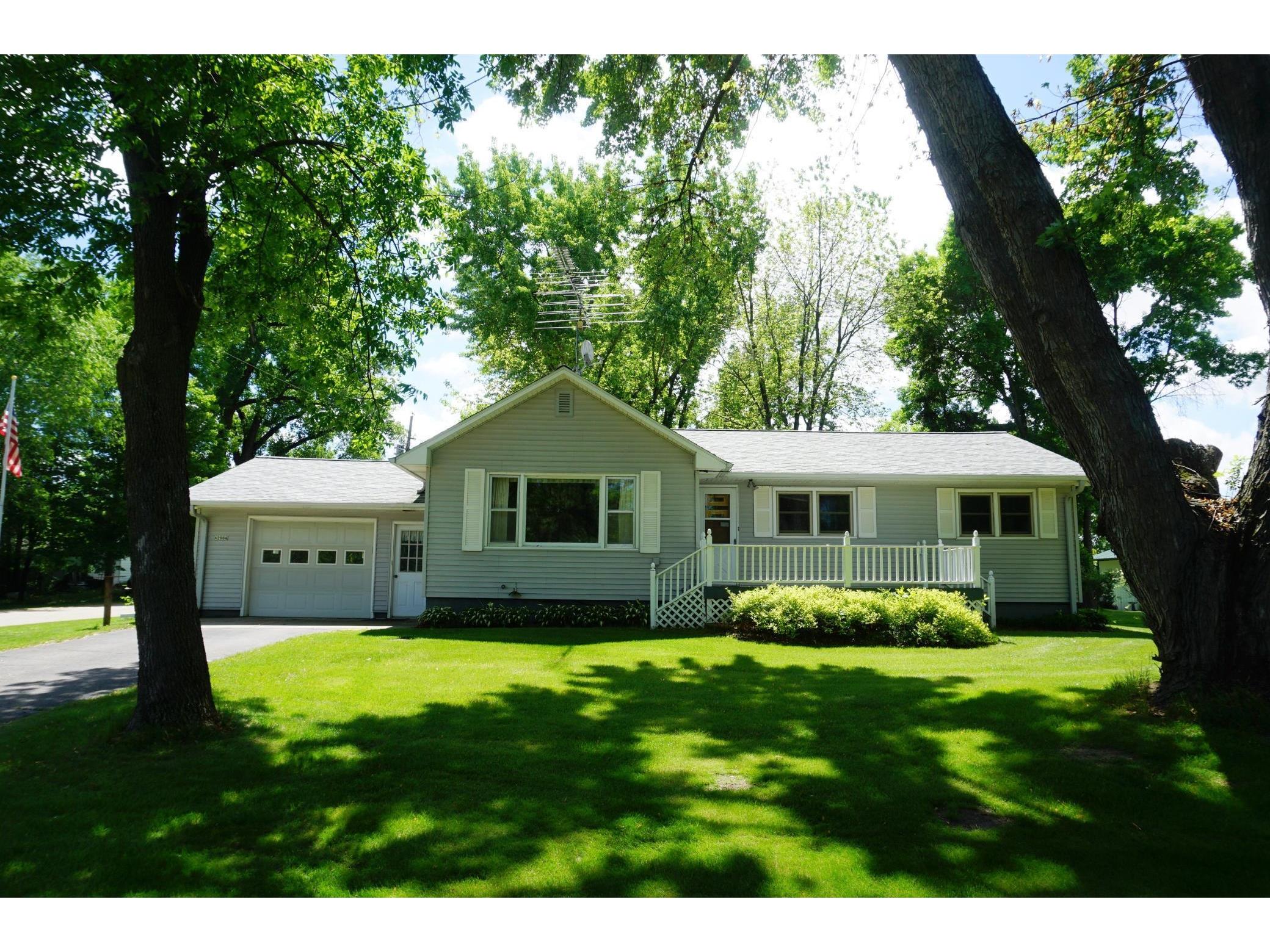 N2964/N2972 985th Street, Diamond Bluff, WI 54014 MLS 5767250