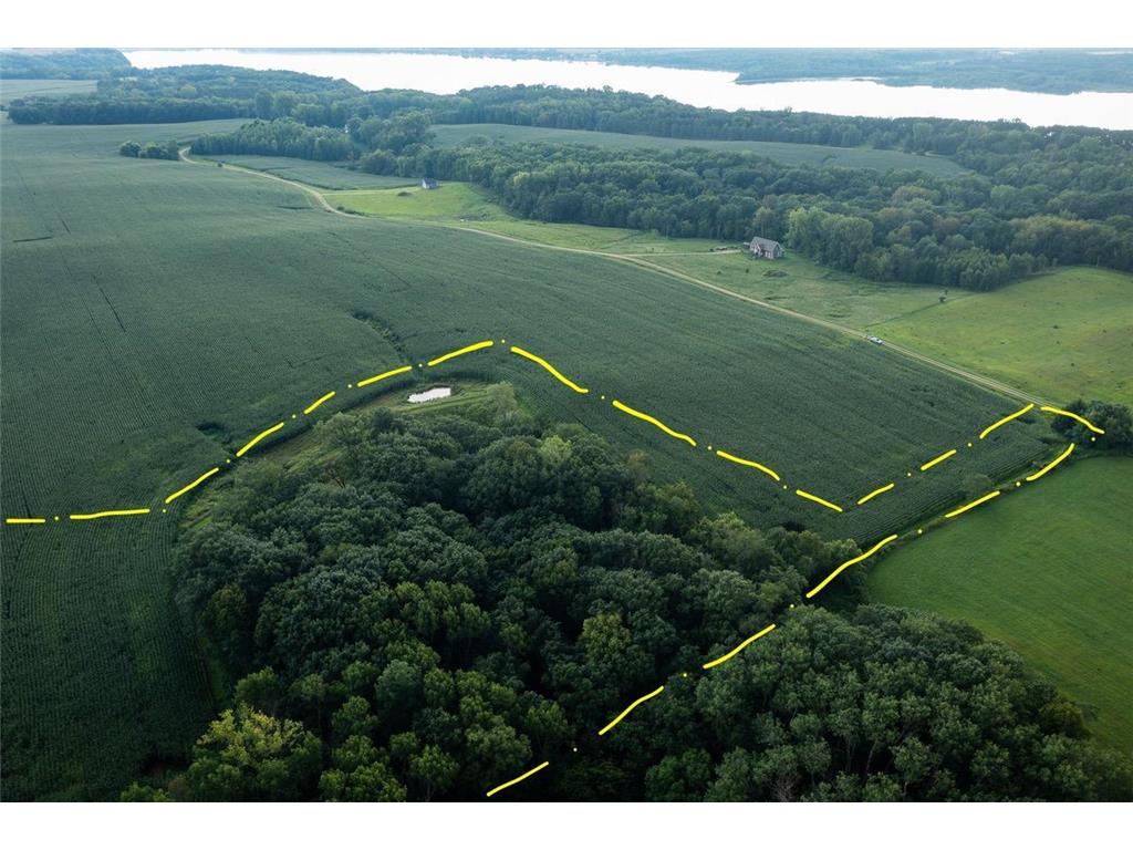 N33XX W Bluff Rd N Stockholm WI 54769 6777592 image1