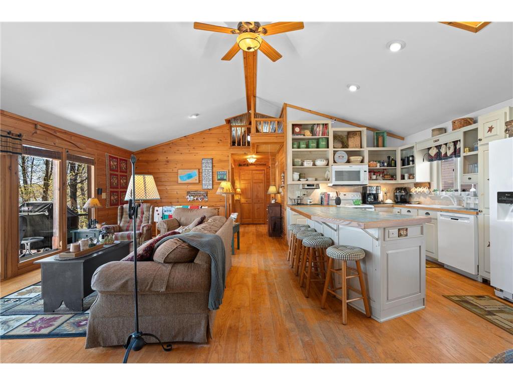 N4371 Red Oak Lane Stone Lake WI 54876 - Slim Lake 7068837 image8